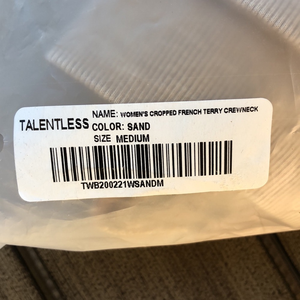 🌴🔆TALENTLESS- CROPPED FRENCH CREW SWEATSHIRT - Picture 16 of 16